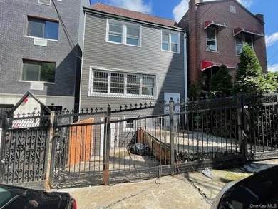 Welcome to Palisade Pl. This is a newly completely renovated 2 - photo 1