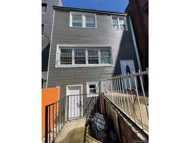 Welcome to Palisade Pl. This is a newly completely renovated 2 - photo 2