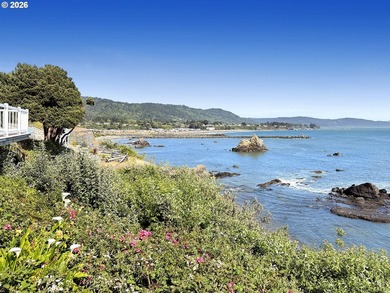 Oceanfront Oasis Home with Stunning Panoramic Views from inside - photo 42