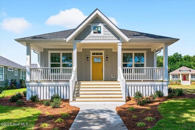 (private lake, pond, coastal) Home Active Under Contract in Ocean Isle Beach North Carolina