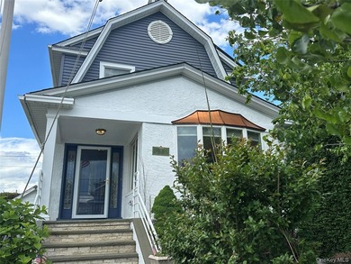 Spacious and beautifully maintained 3-bedroom, 2.5-bath home - photo 1