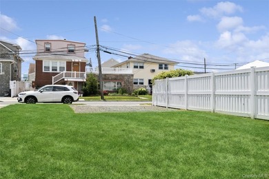 Spacious and beautifully maintained 3-bedroom, 2.5-bath home - photo 5
