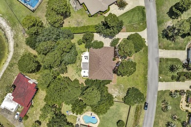 Welcome to your own private retreat on the beautiful Hidden - photo 8