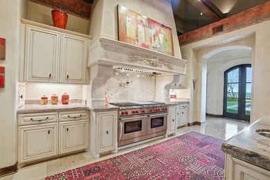 This is truly a home without equal in Fredericksburg! Your very - photo 6