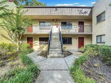 Lake Condo For Sale in Temple Terrace, Florida