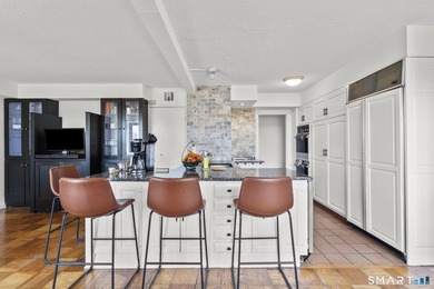 New Price- Experience the best of downtown living in this - photo 18