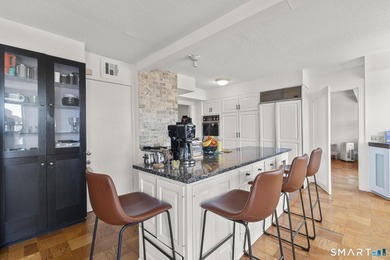 New Price- Experience the best of downtown living in this - photo 19