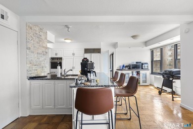 New Price- Experience the best of downtown living in this - photo 20