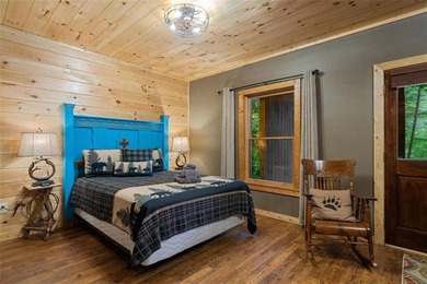 A peaceful lakeside escape awaits in this charming mountain - photo 29