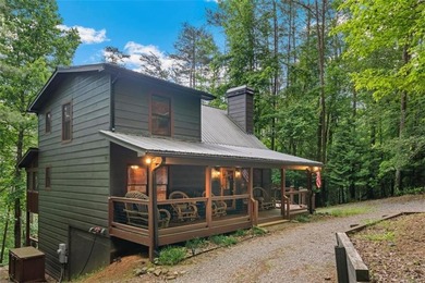 A peaceful lakeside escape awaits in this charming mountain - photo 31