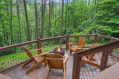 A peaceful lakeside escape awaits in this charming mountain - photo 37