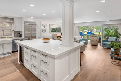 Imagine living out your dream in this absolutely stunning, turn - photo 1