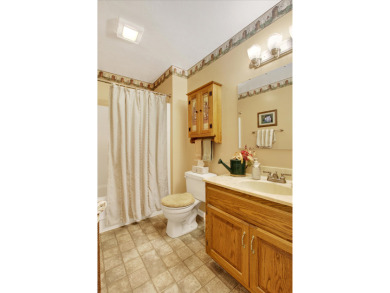 Lovely Rancher with fully finished lower level - photo 15