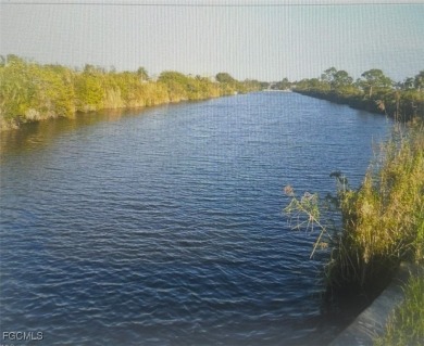 Cape Coral Lakes Area Lot For Sale in Cape Coral Florida