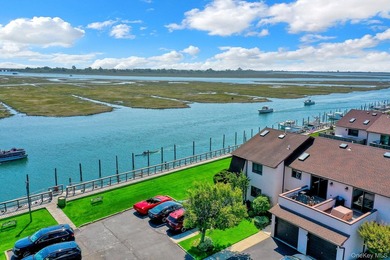 Welcome to waterfront paradise at the desirable Anchorage with - photo 1