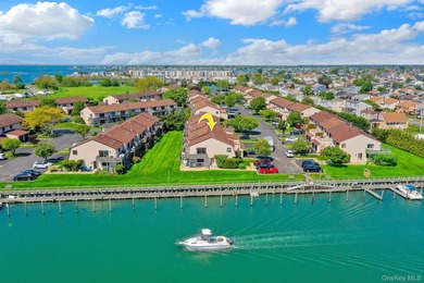 Welcome to waterfront paradise at the desirable Anchorage with - photo 2