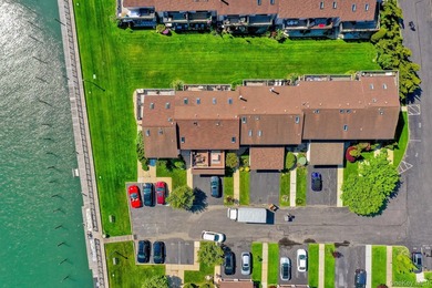 Welcome to waterfront paradise at the desirable Anchorage with - photo 6