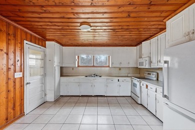 Looking for a manageable renovation project in a high-demand - photo 6