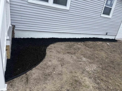 Welcome home on Hamilton. This fully remodeled and somewhat - photo 6