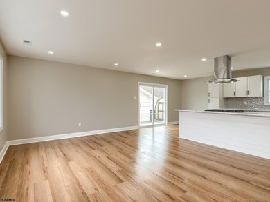 Welcome home on Hamilton. This fully remodeled and somewhat - photo 10