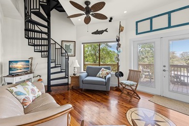 WATERFRONT HOUSE FOR SALE IN Suwannee!! This charming 3-bedroom - photo 12