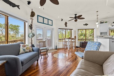 WATERFRONT HOUSE FOR SALE IN Suwannee!! This charming 3-bedroom - photo 14