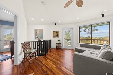 WATERFRONT HOUSE FOR SALE IN Suwannee!! This charming 3-bedroom - photo 15