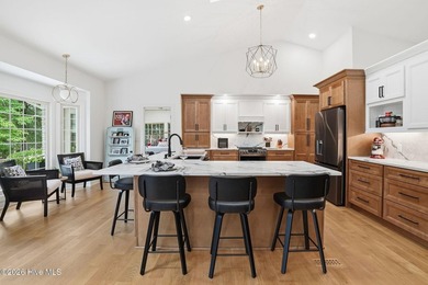 Stunningly renovated ranch on a prime golf course lot on the - photo 17