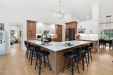 Stunningly renovated ranch on a prime golf course lot on the - photo 19