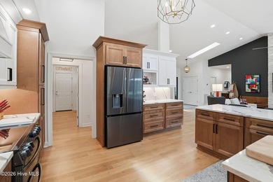 Stunningly renovated ranch on a prime golf course lot on the - photo 23