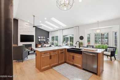 Stunningly renovated ranch on a prime golf course lot on the - photo 24