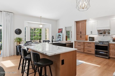 Stunningly renovated ranch on a prime golf course lot on the - photo 29