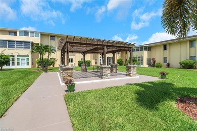 Lehigh Acres Area Condo For Sale in Lehigh Acres Florida