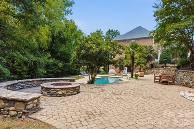 OPEN HOUSE: Saturday, 7/25 from 11-1 pm! A rare double-lot - photo 9