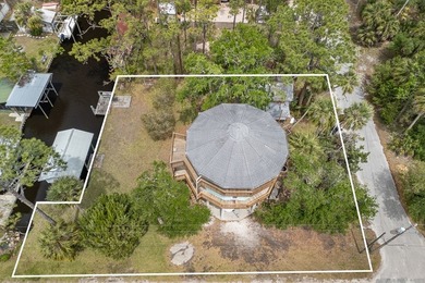WATERFRONT HOUSE FOR SALE IN Suwannee!! This charming 3-bedroom - photo 53