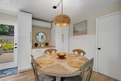 Stunning Valley Views & Coastal Convenience. This immaculate - photo 10