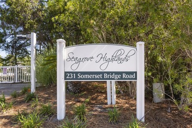 This adorable 3 bedroom, 2 bathroom condo at Seagrove Highlands - photo 2