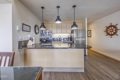 SELLER WILL PREPAY ONE YEAR OF HOA FEES WITH ACCEPTABLE OFFER! - photo 8