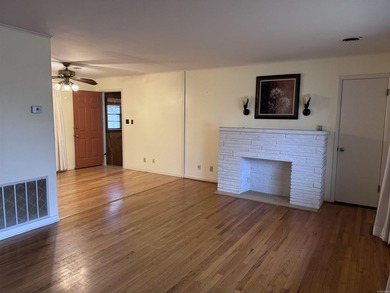 New photos! Welcome to this charming 3-bedroom, 1.5-bath ranch - photo 7