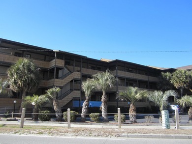 This is your opportunity to own your Beach condo with beautiful - photo 1