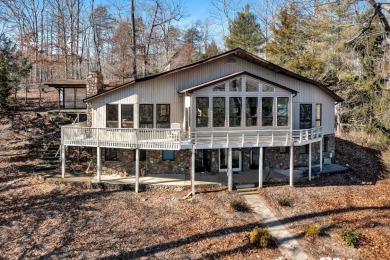 Smith Mountain Lake Home For Sale in Huddleston Virginia