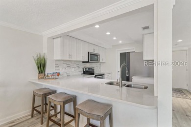 Beachfront townhome in Shorewood Villas offering 3 bedrooms and - photo 6