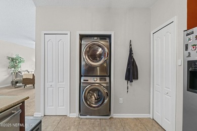 Welcome to Summer Key! This 3-bedroom, 2-bath condo offers 1,145 - photo 6