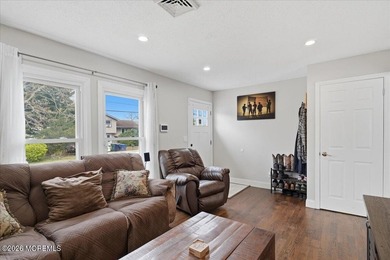 Welcome home to this charming 3-bedroom, move-in ready ranch - photo 11