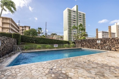 Affordable, move-in ready studio with modern upgrades, ideal for - photo 8