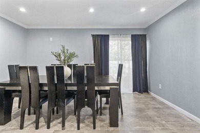 Beautifully Remodeled Home Near Trails and the Coast! Step - photo 21
