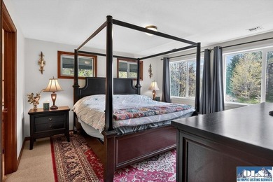 Welcome to your private Olympic Peninsula retreat. Set on 7.87 - photo 25