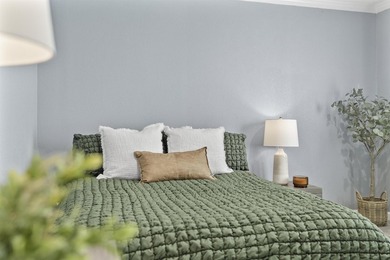 Beautifully Remodeled Home Near Trails and the Coast! Step - photo 27