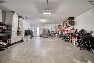 Welcome to this beautifully updated 4-bedroom, 3-bathroom home - photo 29