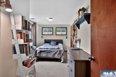 Welcome to your private Olympic Peninsula retreat. Set on 7.87 - photo 32